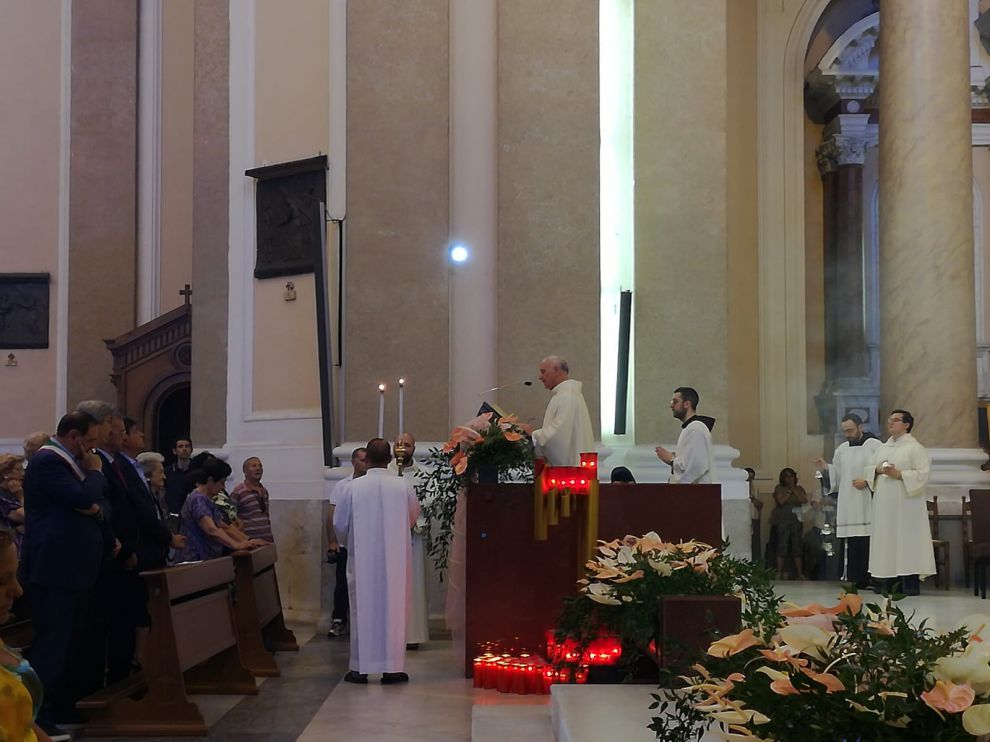 Madonna delle Grazie  - Accensione lampada votiva